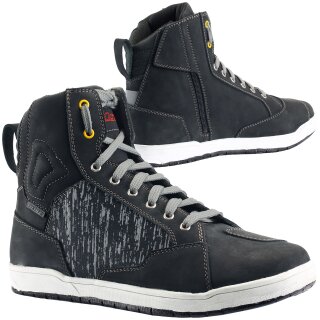 B&uuml;se B67 Sneaker negro