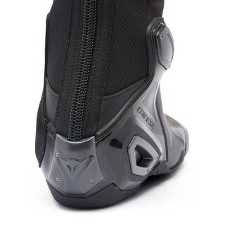 Dainese Axial 2 Motorradstiefel Herren schwarz / schwarz 46