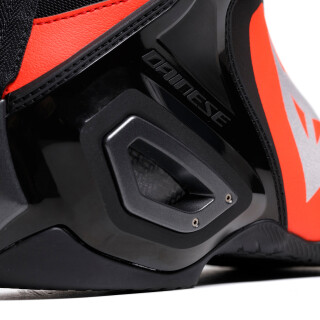 Dainese Axial 2 Motorradstiefel Herren schwarz / rot-fluo 40