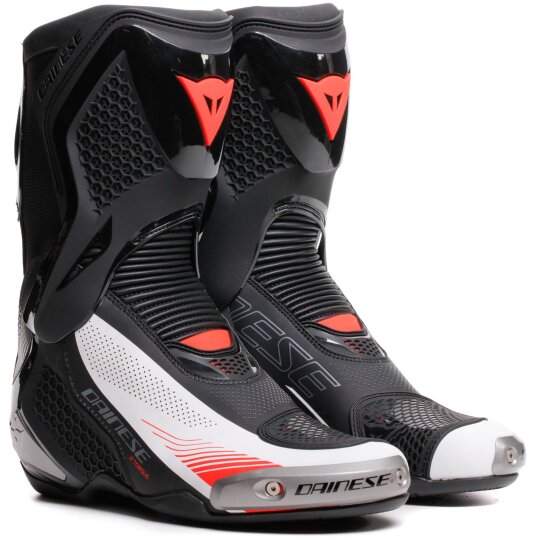 Dainese Torque 4 Air Motorradstiefel Schwarz / Weiss / Fluo-Rot